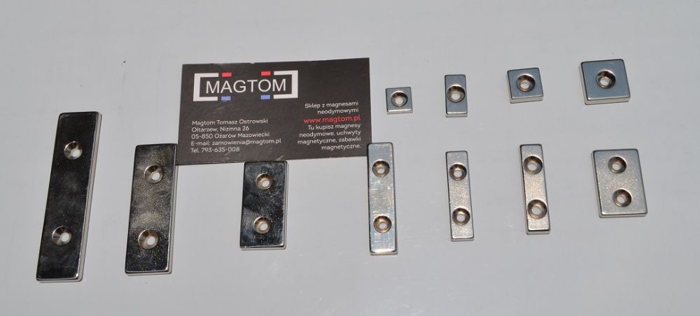 Magnes neodymowy pod wkręt 15x15x5 jeden otwór pod stożek