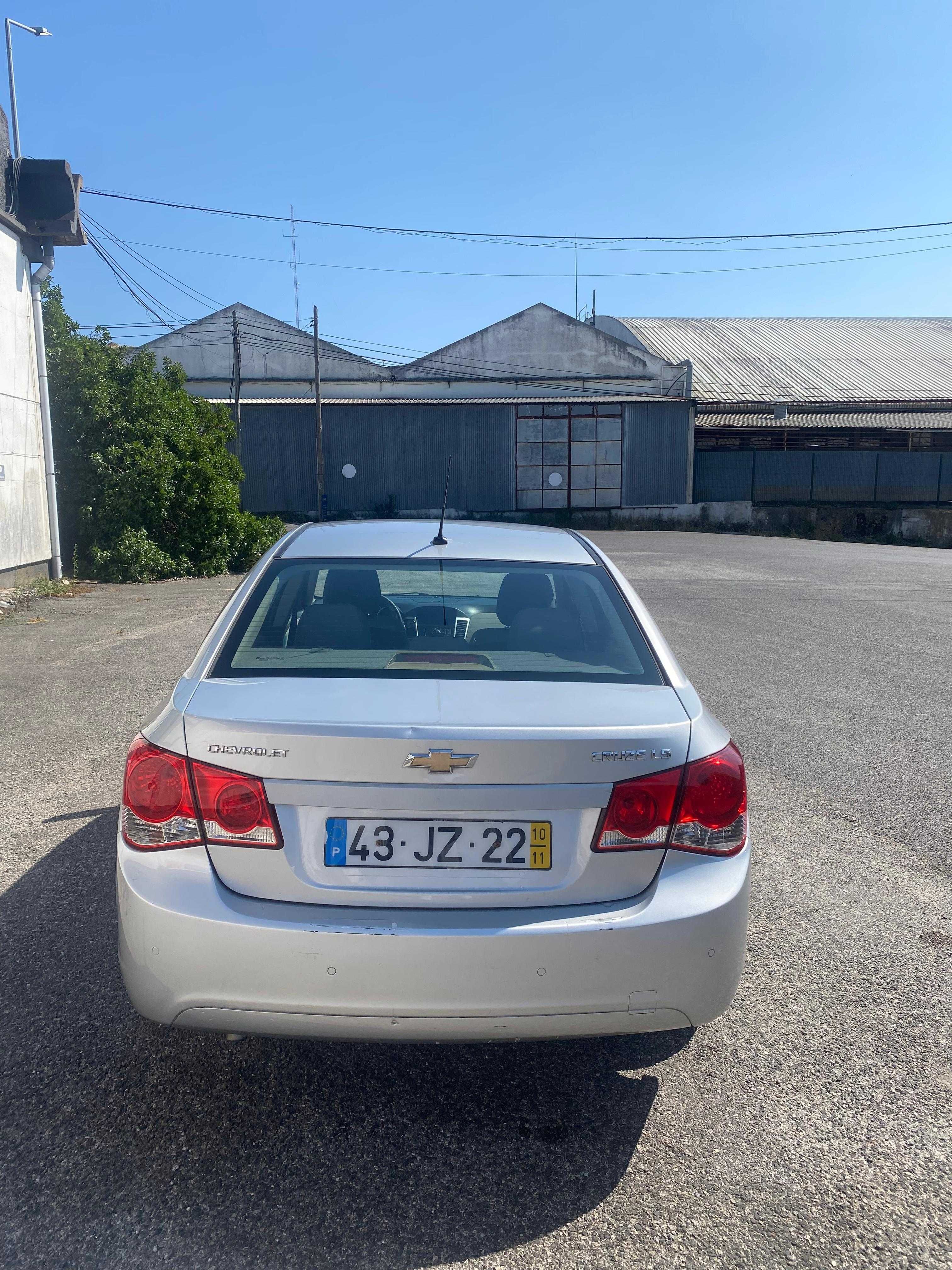 Chevrolet Cruze 1.6 LS