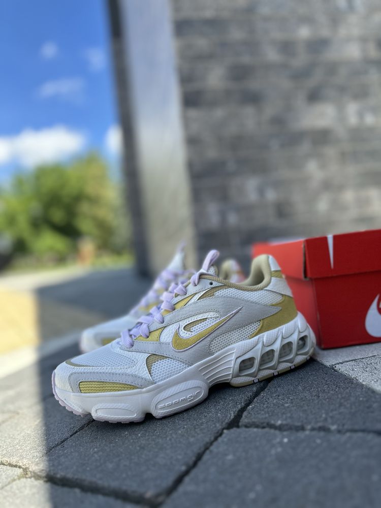 Жіночі оригінальні кросівки Nike Zoom Air Fire DV6977 100
