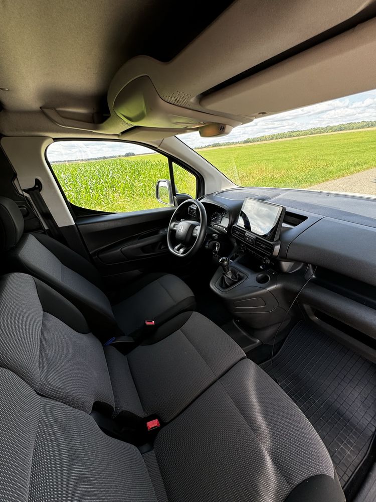 Citroen Berlingo 1.5 BlueHDi 102 KM – Salon PL – 3 osoby – Klima