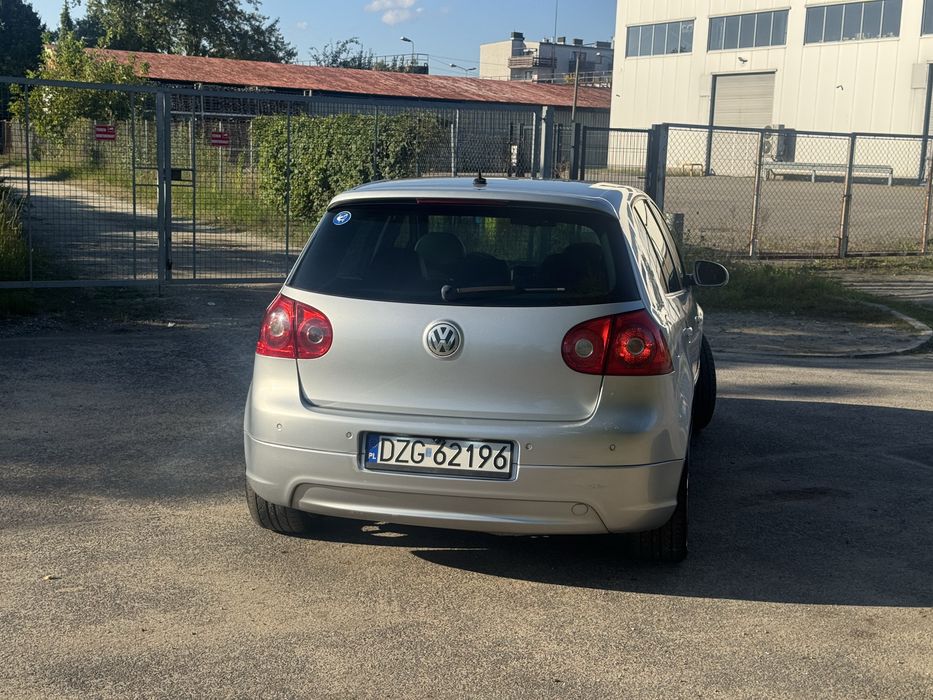 Volkswagen Golf Individual 2.0 TDI DSG/radio Android/alu/czujniki PDC