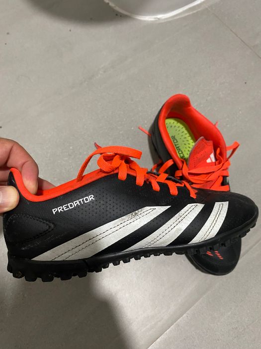 Chuteiras Adidas Predator 34