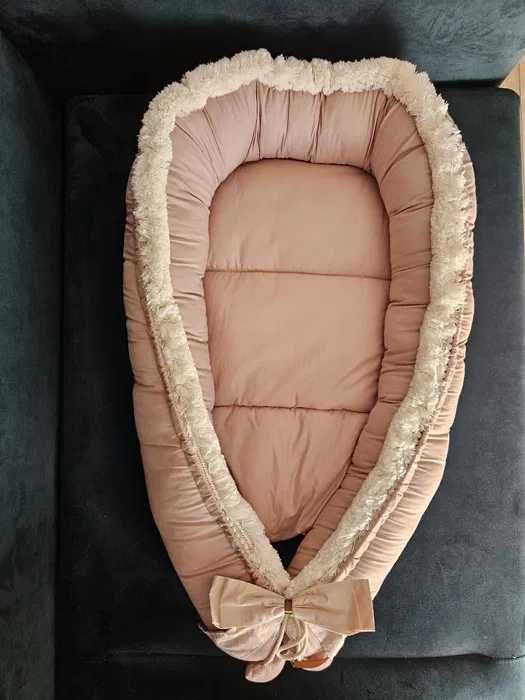 Kokon niemowlęcy Boho Koell brudny róż