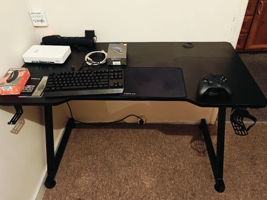 Biurko gamingowe dla graczy Huzaro Hero 2.5