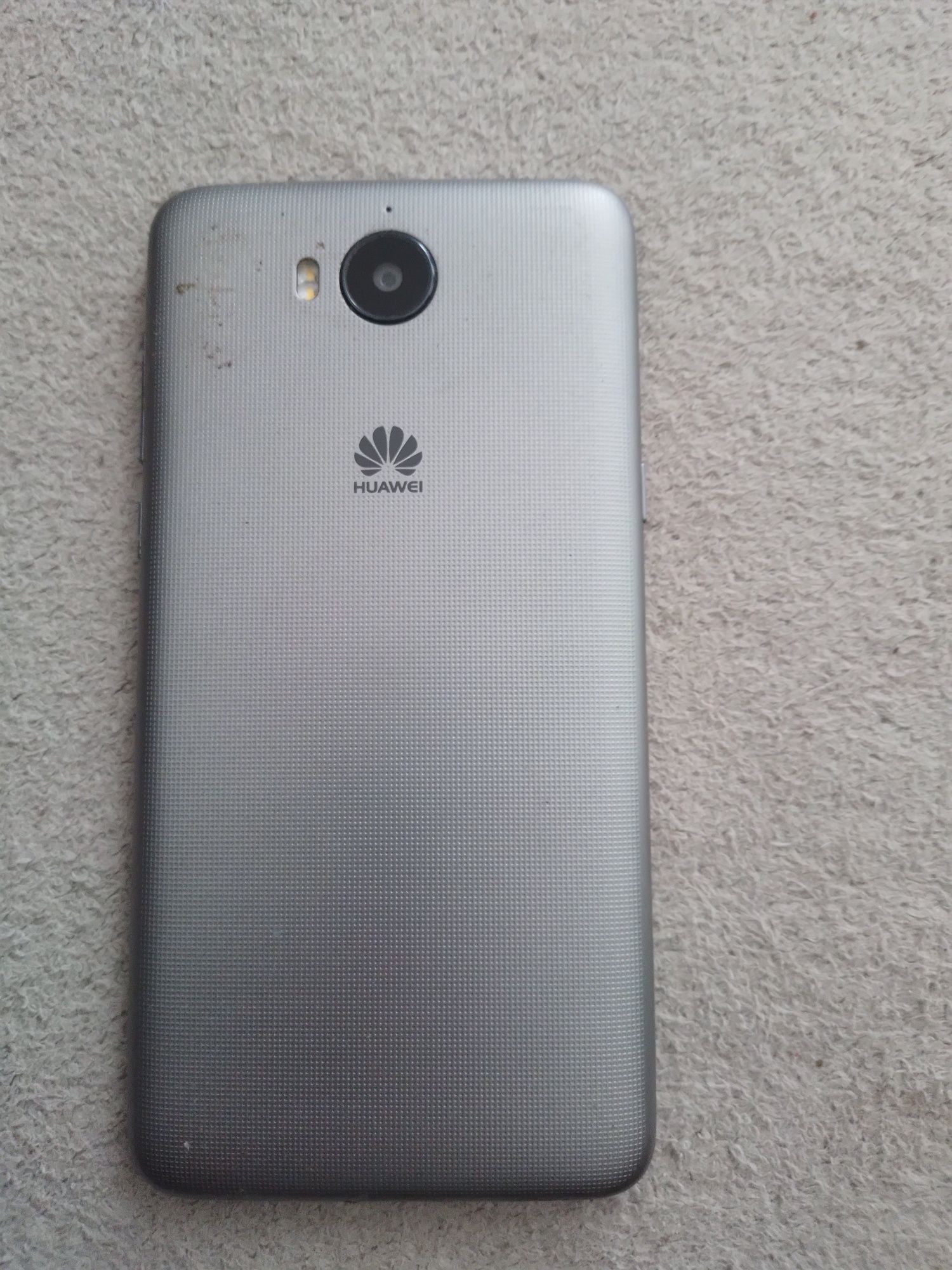 Huawei 11   Продам