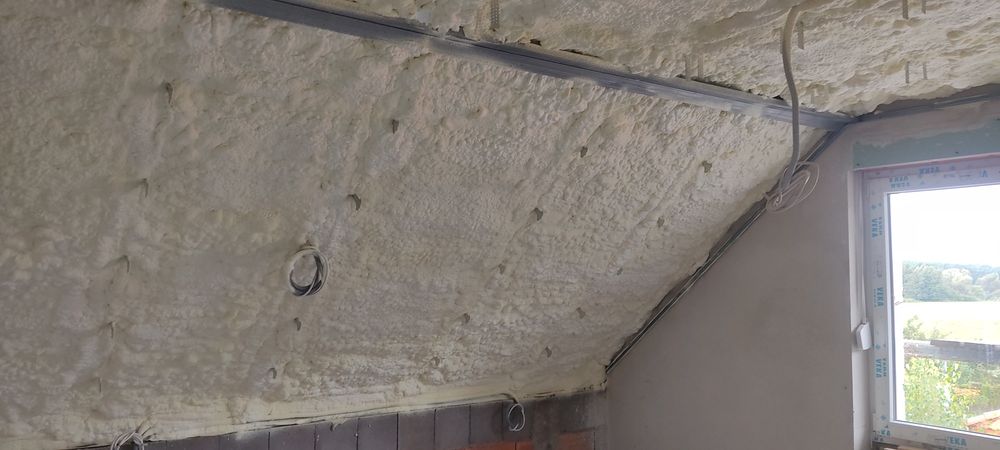 Ocieplenie pianą pur Izolacje docieplenia natryskowe ***Promocja
