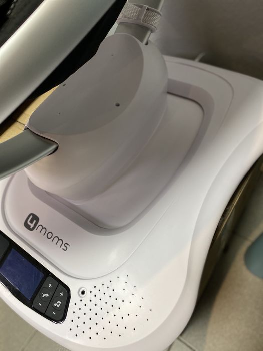 Качель крісло-гойдалка 4moms mamaroo 4.0 заколисуючий центр