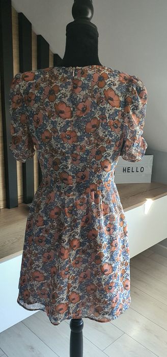 Piękna sukienka Topshop