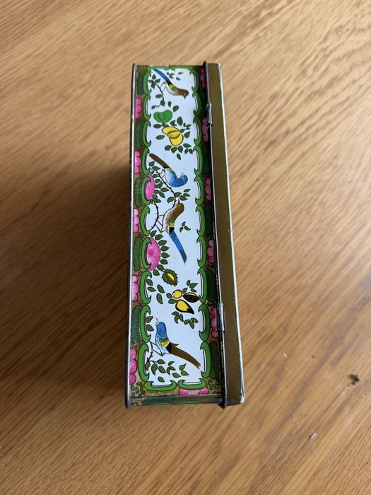 Caixa de bolachas marca “Triunfo” - Fábrica Favorita