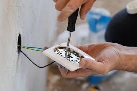 Eletricista lisboa. Instalação e reparos  elétricos em geral.