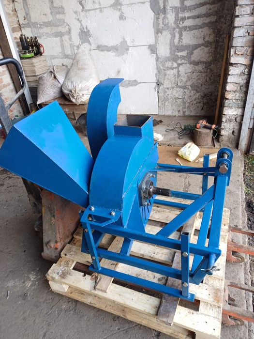 Продаю подрібнювач гілок