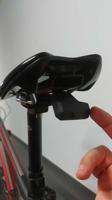 Selim Bicicleta MERIDA Expert CC Race 138mm Largura