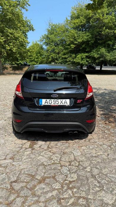 Ford fiesta ST 1.6 182CV