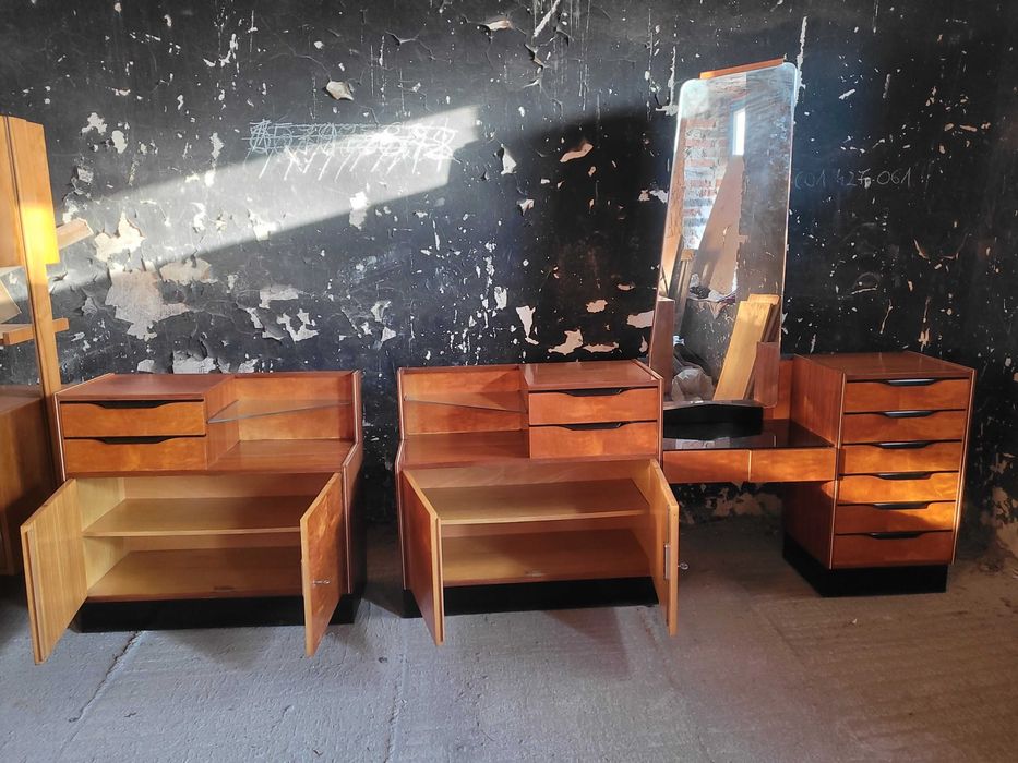 Toaletka komoda vintage design Czechoslowacja lata 60 prl drewno