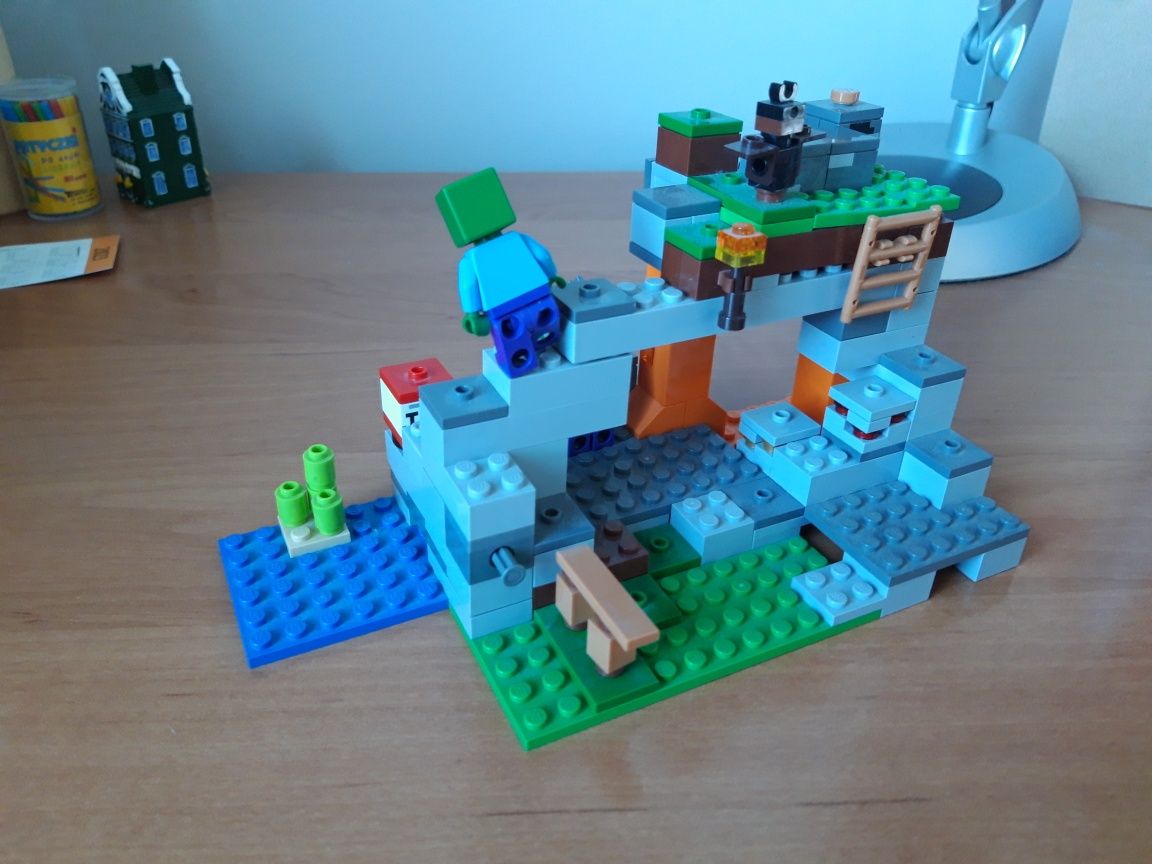 Klocki Lego Minecraft 21141 Jaskinia Zombie.