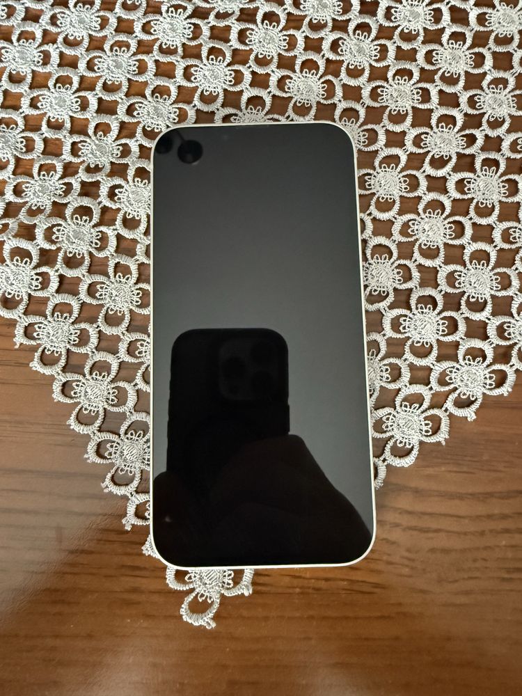 IPhone 13 stan bardzo dobry