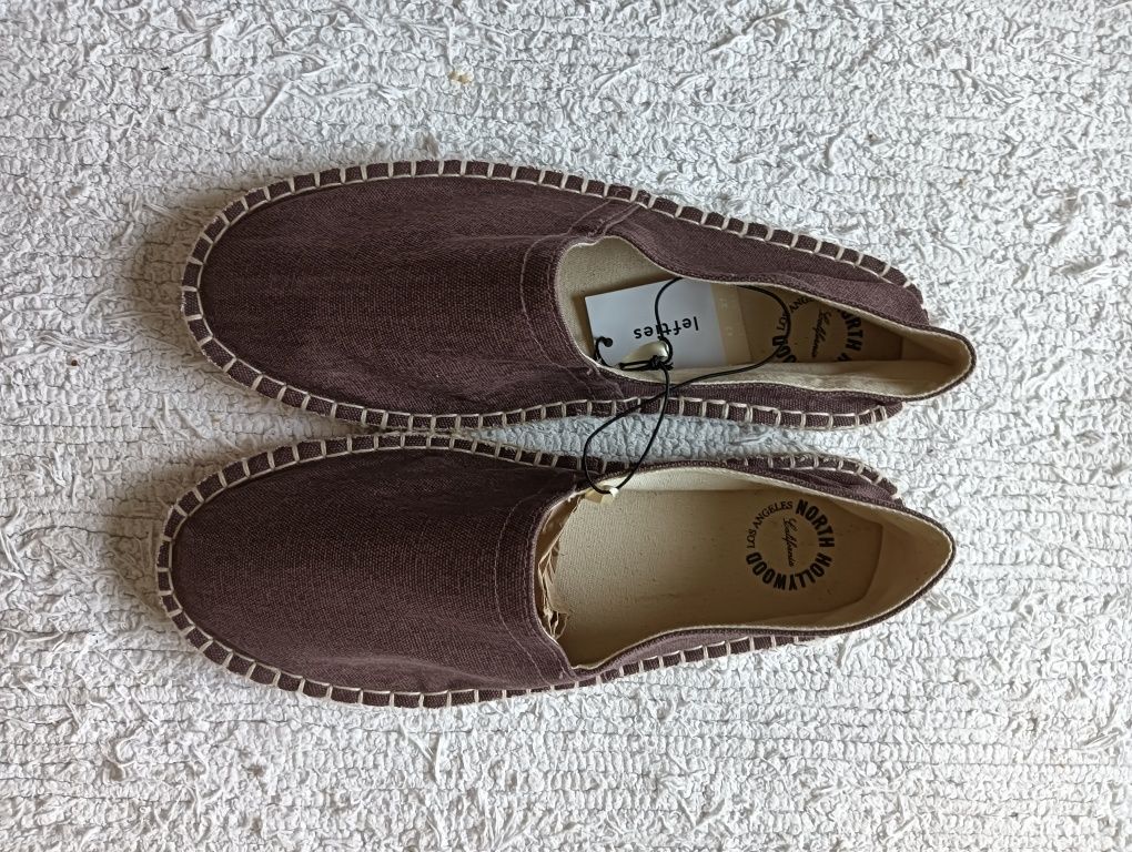 Alpercatas "cor de vinho"