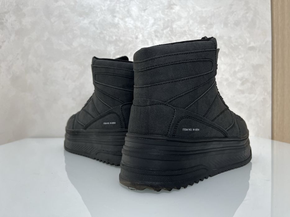 Чоловічі черевики (нові)