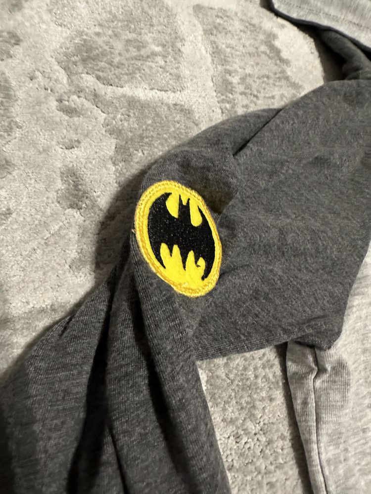 Bluzka Batman z długim rękawem z kapturem, r. 140, stan bdb