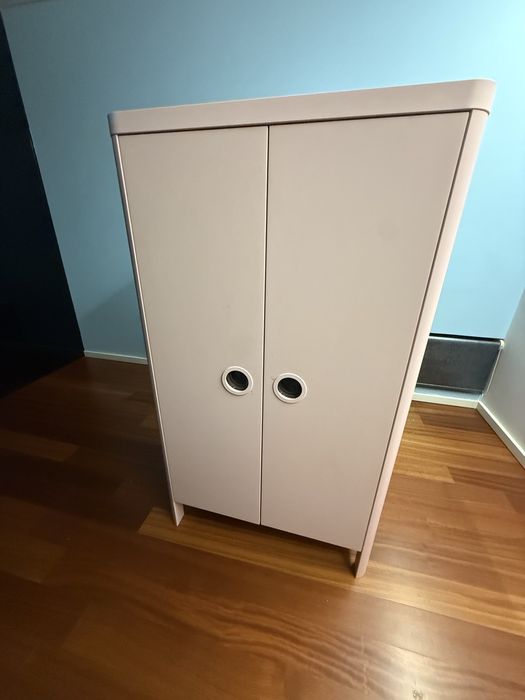 Roupeiro e cama menina IKEA  BUSUNGE cor de rosa (novo)
