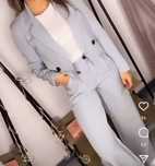 Fato com calças e blazer
