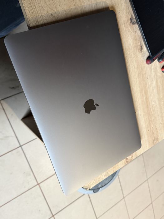 Macbook Pro i7 500GB