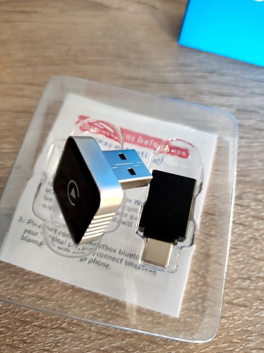 Bezprzewodowy adapter CarPlay/Android Auto