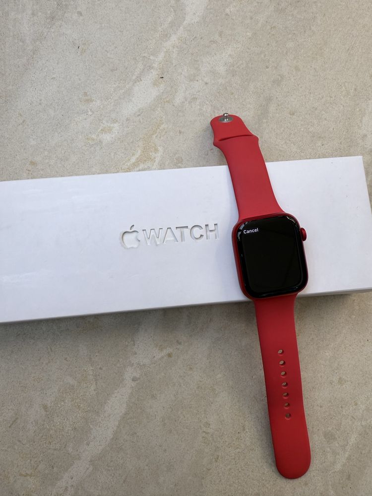 Apple Watch Series 8 45 Red