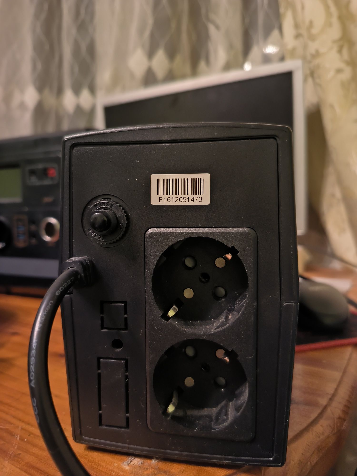 Ups  EnerGenie Basic 650 VA (EG-UPS-B650)
