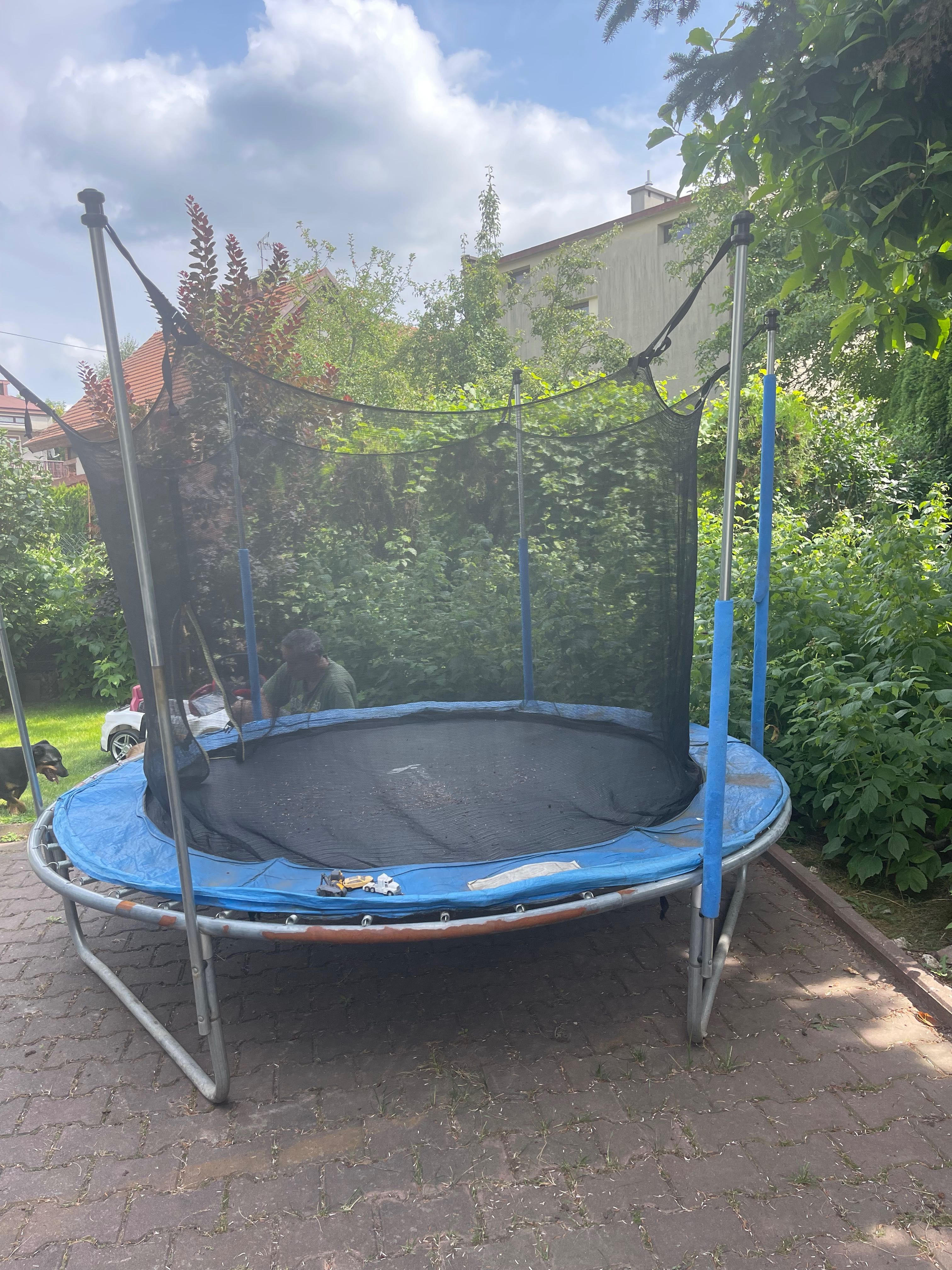 Trampolina ogrodowa dla dzieci 2m