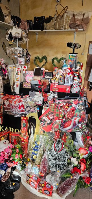 Sprzedam wyposazenie Sklepu Wiekobranzowego