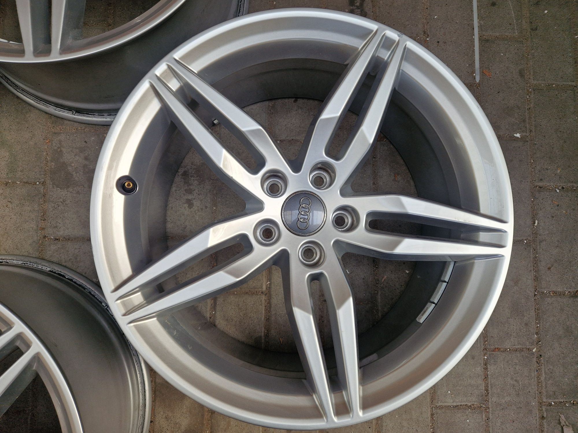Oryginalne Felgi Audi A5 S5 A6 S6 S-line 19cali 20r. 4szt