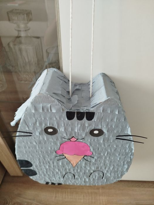 Duża piniata XXL Kot Pusheen z lodem