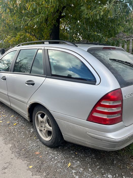 Mercedes-Benz C200 2003