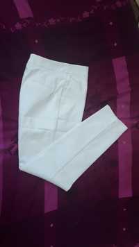 Białe cygaretki spodnie Reserved S/M