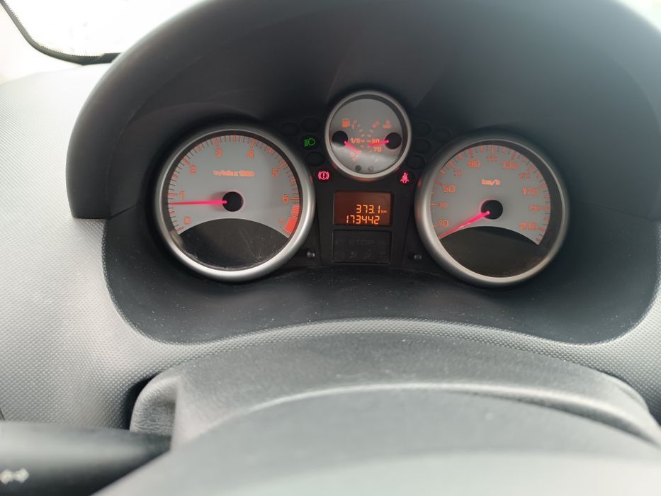 Peugeot 206+  em óptimo estado