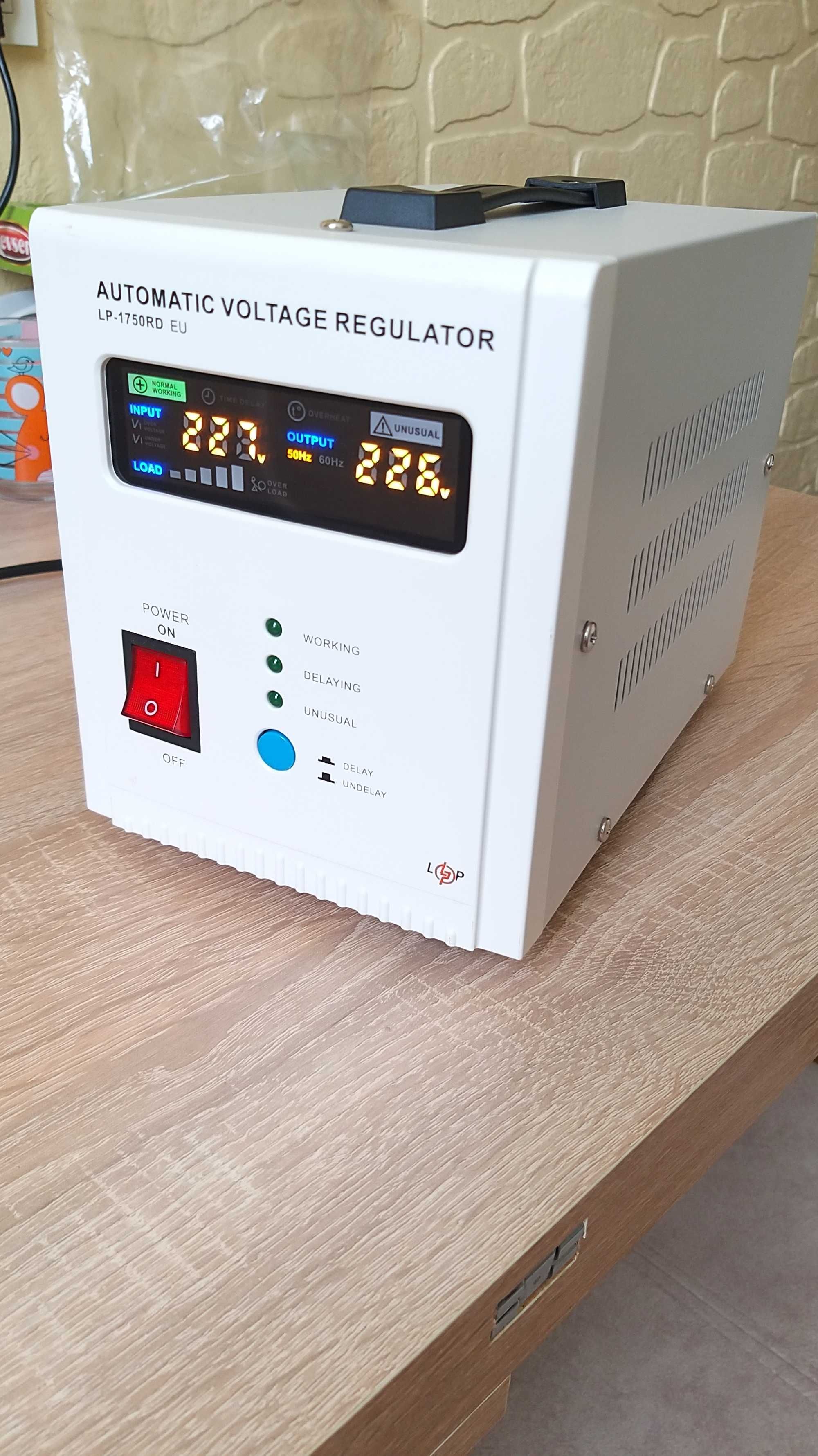 Стабілізатор напруги LogicPower LP-1750RD EU