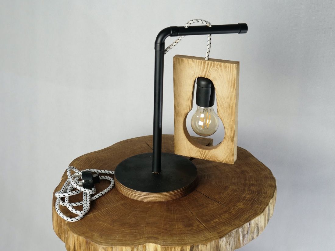 Drewniana lampka nocna LOFT