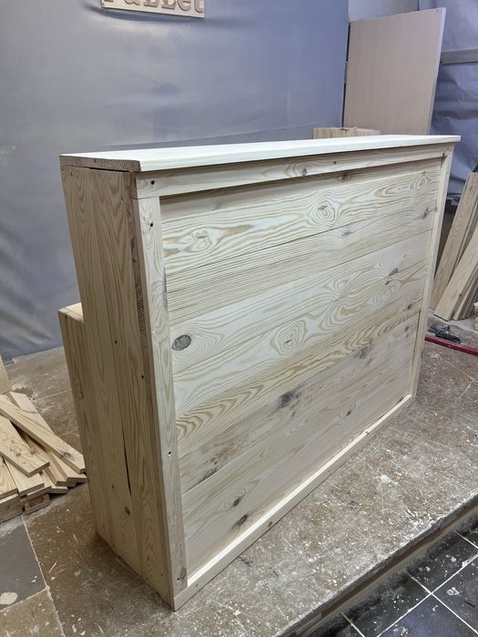 Барна стійка , ресепшн , прилавок з соснової дошки