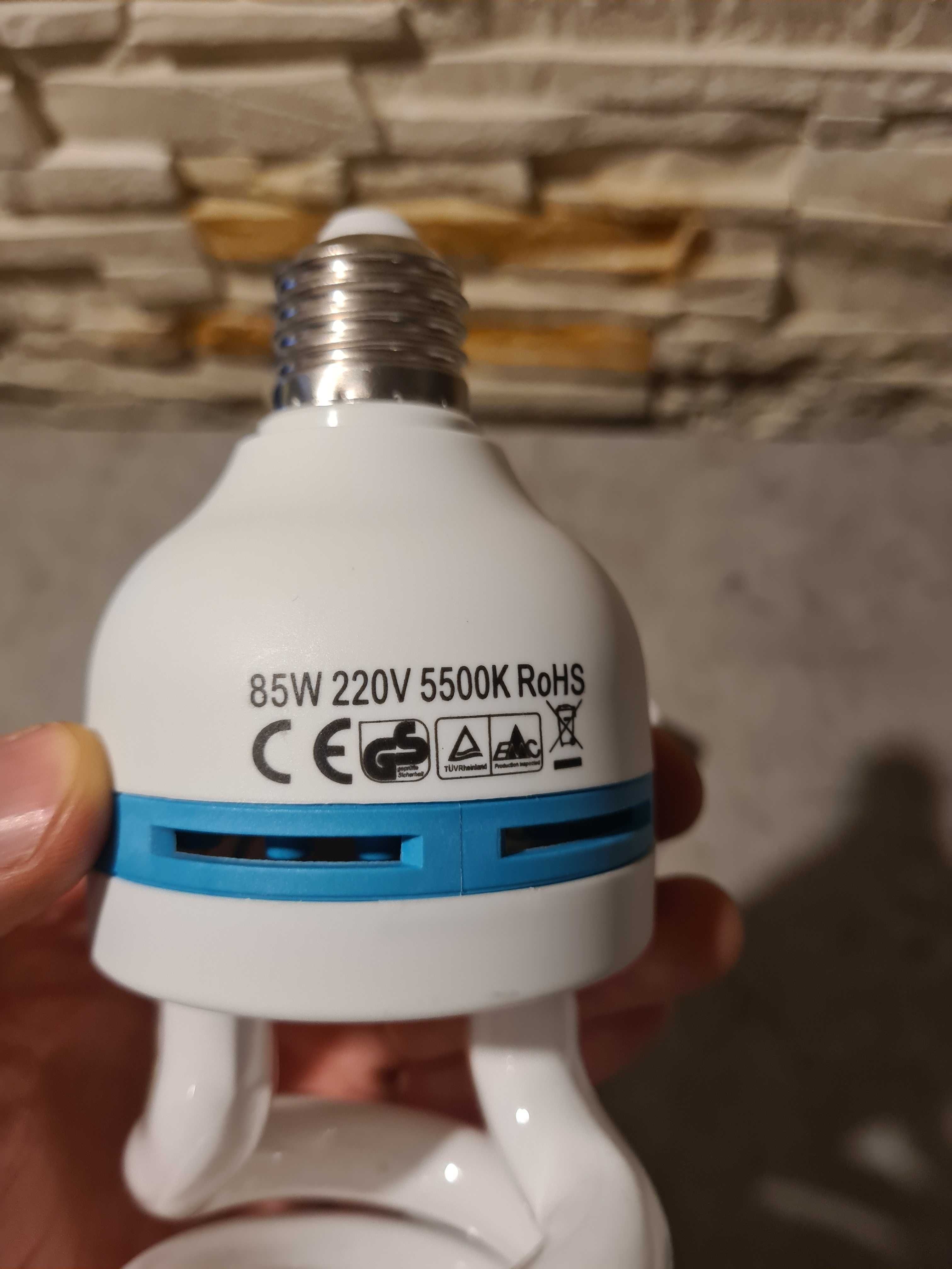 lampa energooszczędna CFL studio fotografia światło dzienne