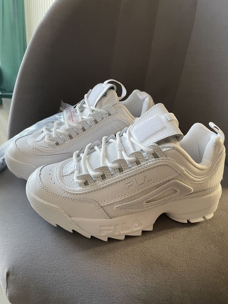 Buty damskie Fila r 36