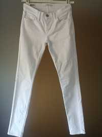 Jeans brancos de senhora da marca Levi's