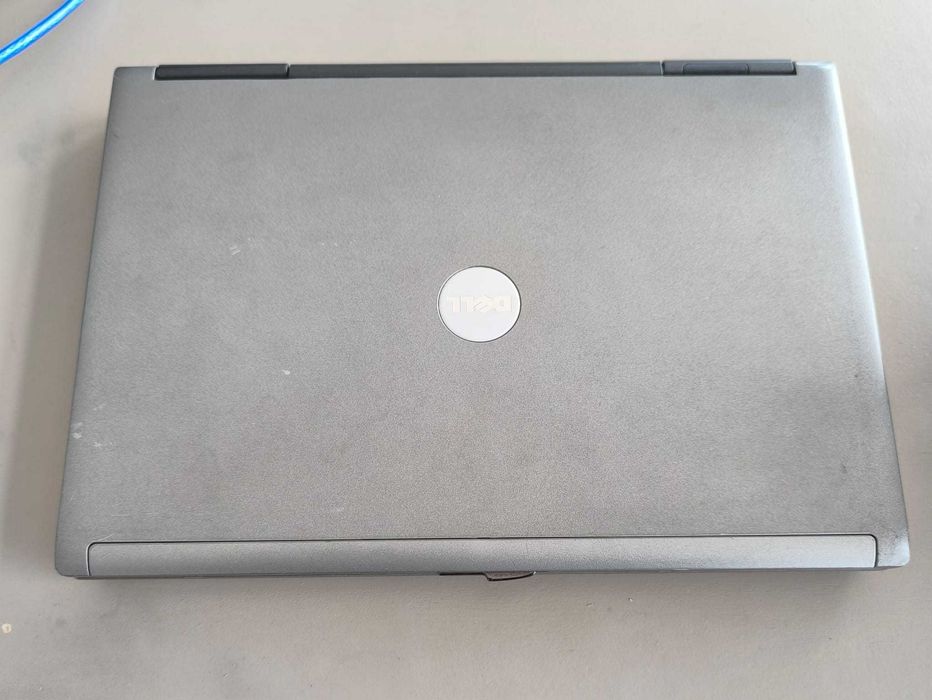 Dell latitude D603 4GO SSD128, v o c o m, d e l p h i