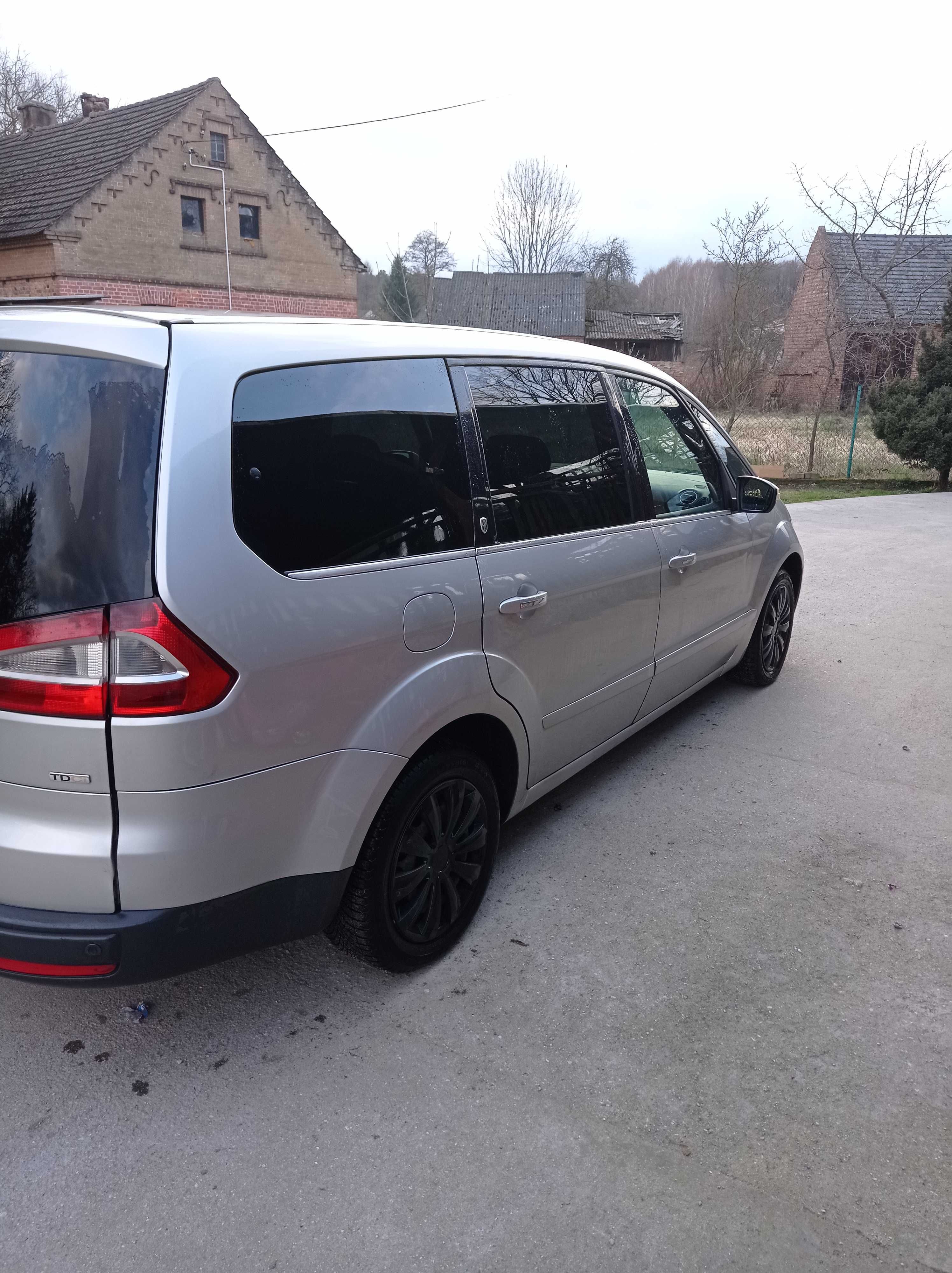 Ford Galaxy 7 osobowy