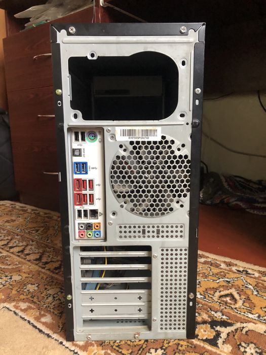Корпус з ОП Corsair, МП Asus, AMD Phenom
