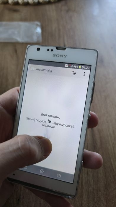 Smartfon Sony xperia SP biały + zestaw słuchawkowy MH410c