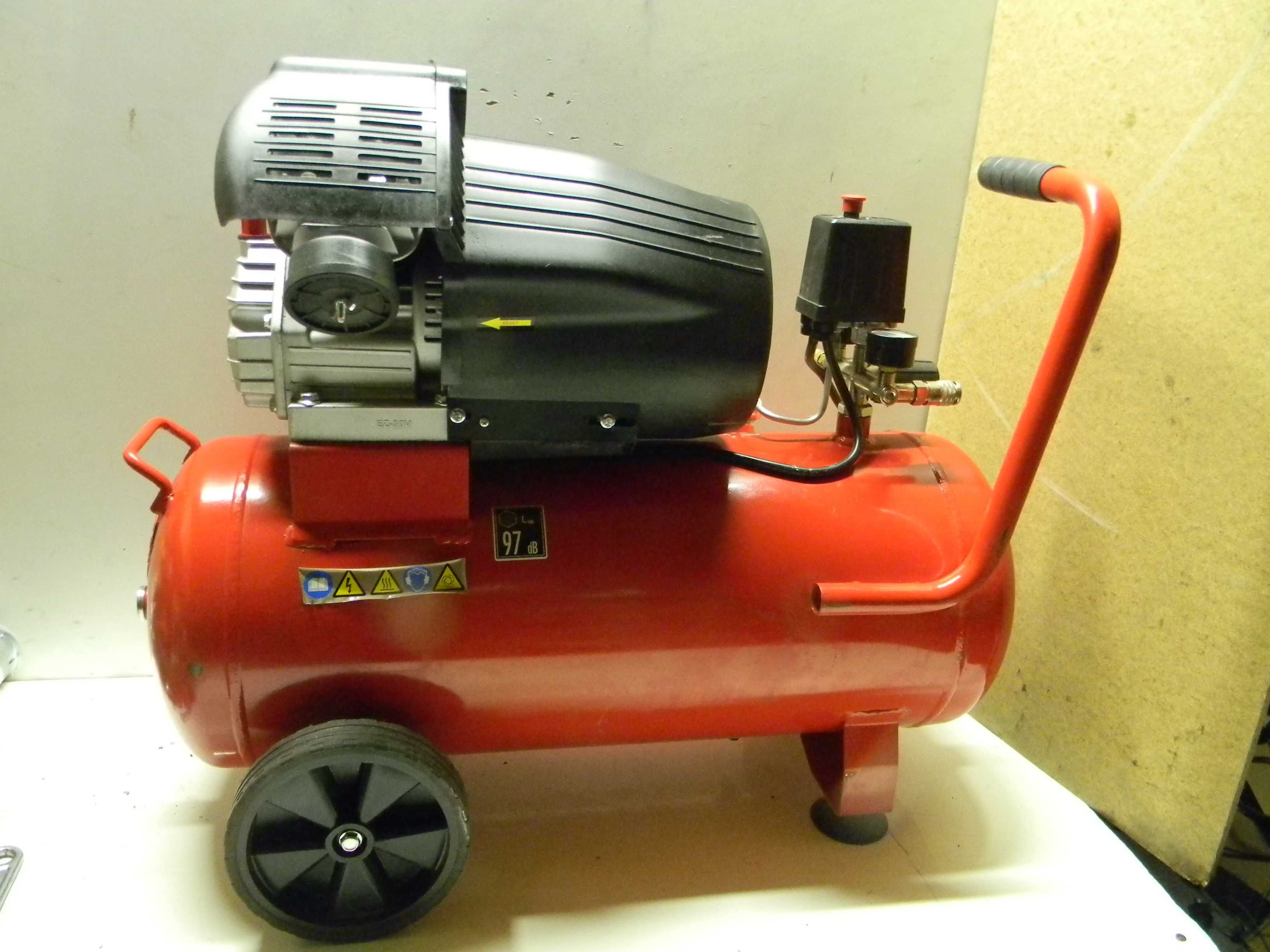 Kompresor EINHELL dwutłokowy olejowy 420/50/10