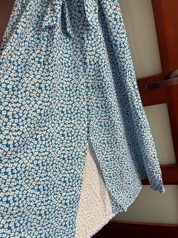 Nowa niebiesko-biała sukienka midi w kwiaty lato zwiewna vintage lolit