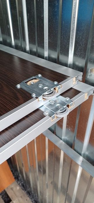 Drzwi przesuwne + prowadnice