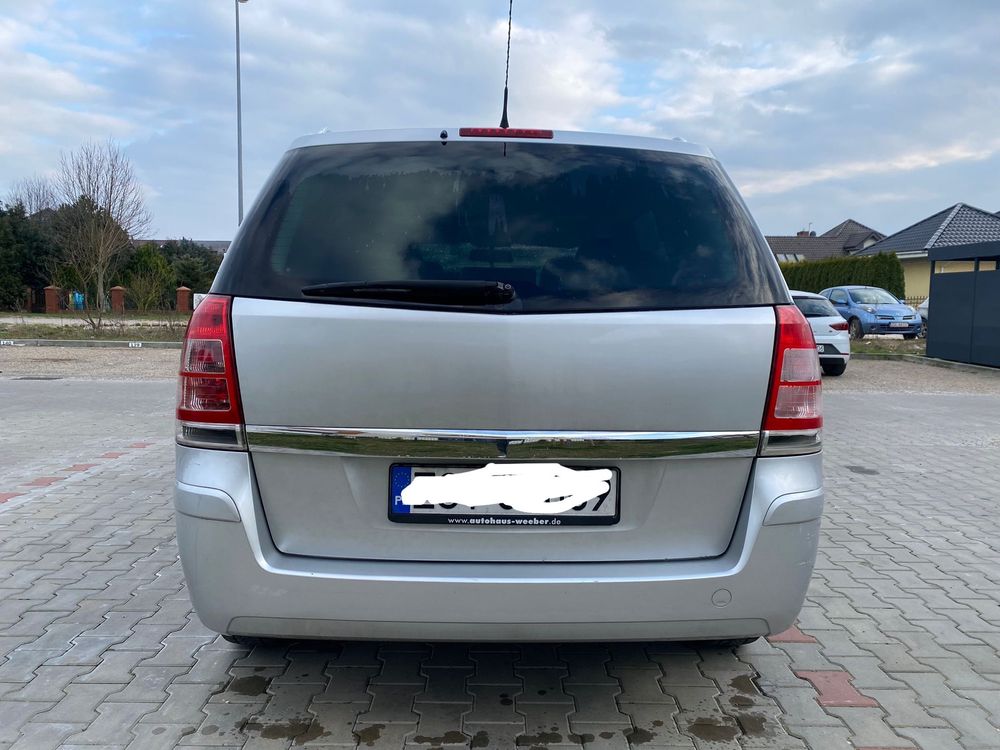 Opel Zafira 1.6benzyna + gaz 2008r